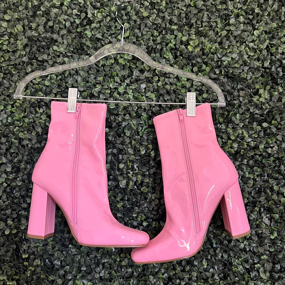 Steve Madden Pink Patent Leather Ankle Boots
